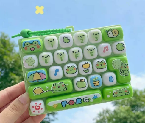 ⌨️ Mini Keyboard Fidget Toy Keychain Bag Charm